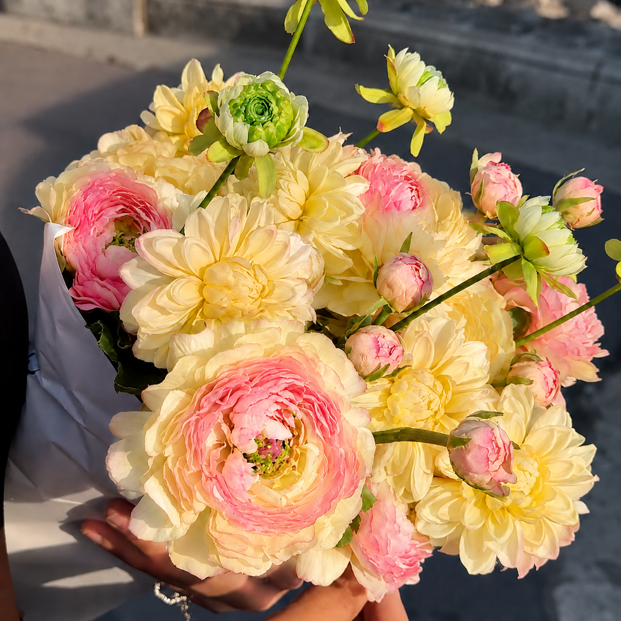 sia-noah-dahlia-tige-artificielle-69-cm-jaune image 2