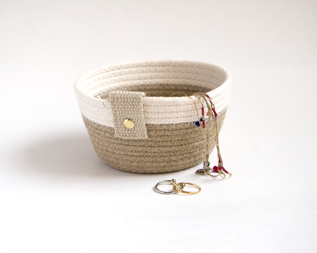 am-cla-coffret-cadeau-panier-cordes-fondants-soliflore-bleu image 3