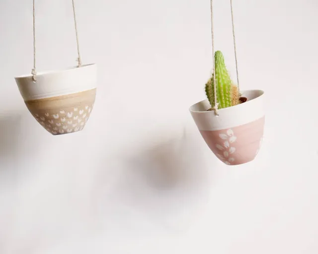 am-cla-pots-cache-pots-pot-porcelaine-rose-floral-suspendu image 1