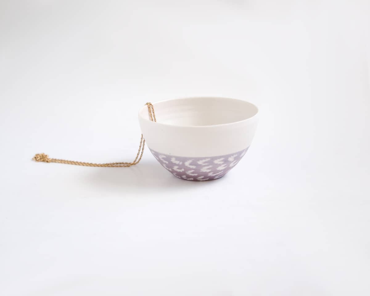 am-cla-bol-porcelaine-violet-motifs-floraux-blancs-9-5-cm image 8