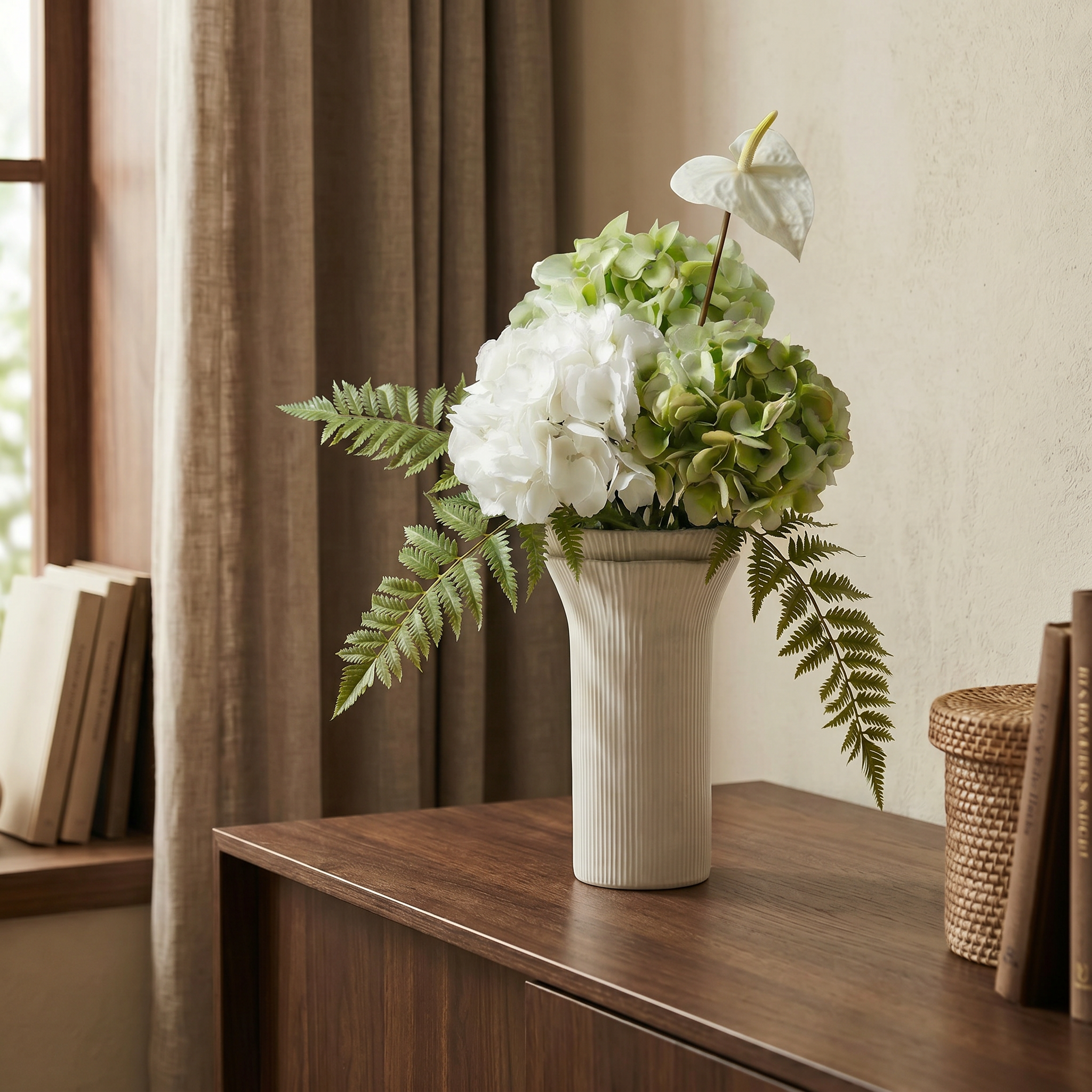sia-noah-bouquet-hortensias-lora-blanc-vert-7-tiges image 2