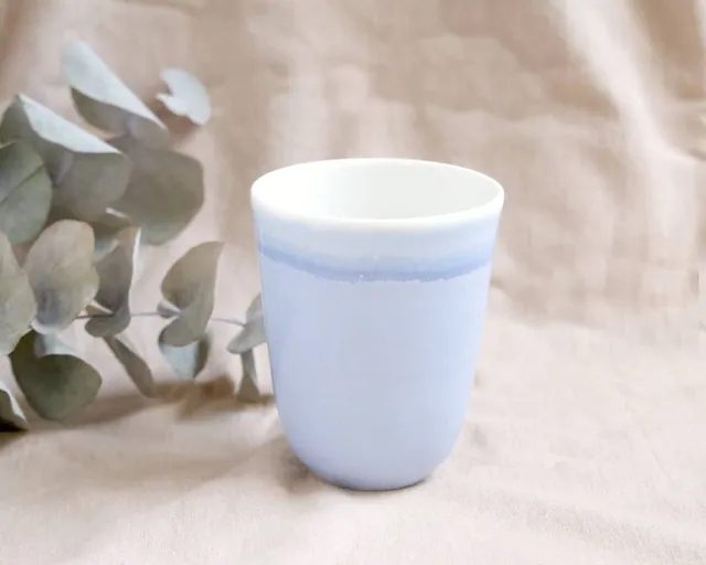 am-cla-mug-porcelaine-bleu-clair-sans-anse image 1