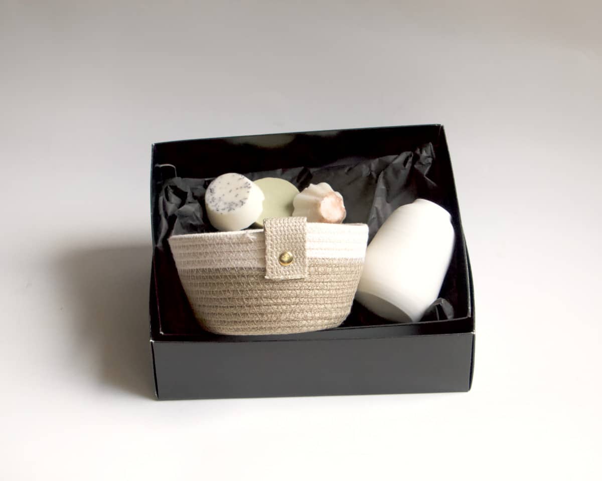 am-cla-coffret-cadeau-panier-cordes-fondants-soliflore-bleu image 2