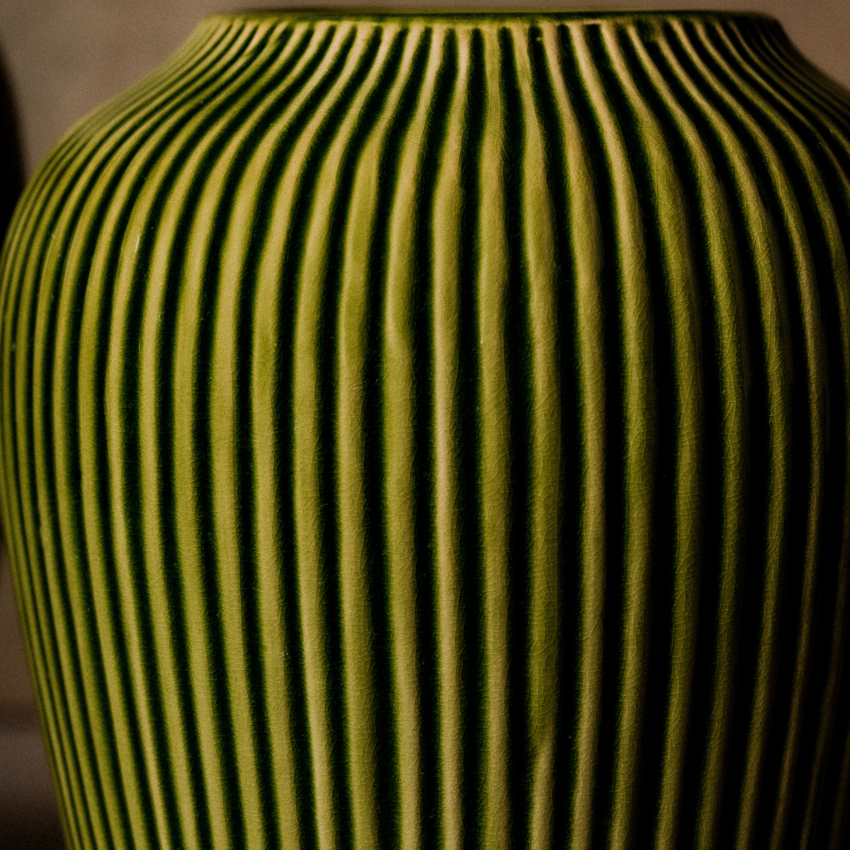 sia-antica-vase-jian-petit-vert-c-ramique-21-5-cm image 6