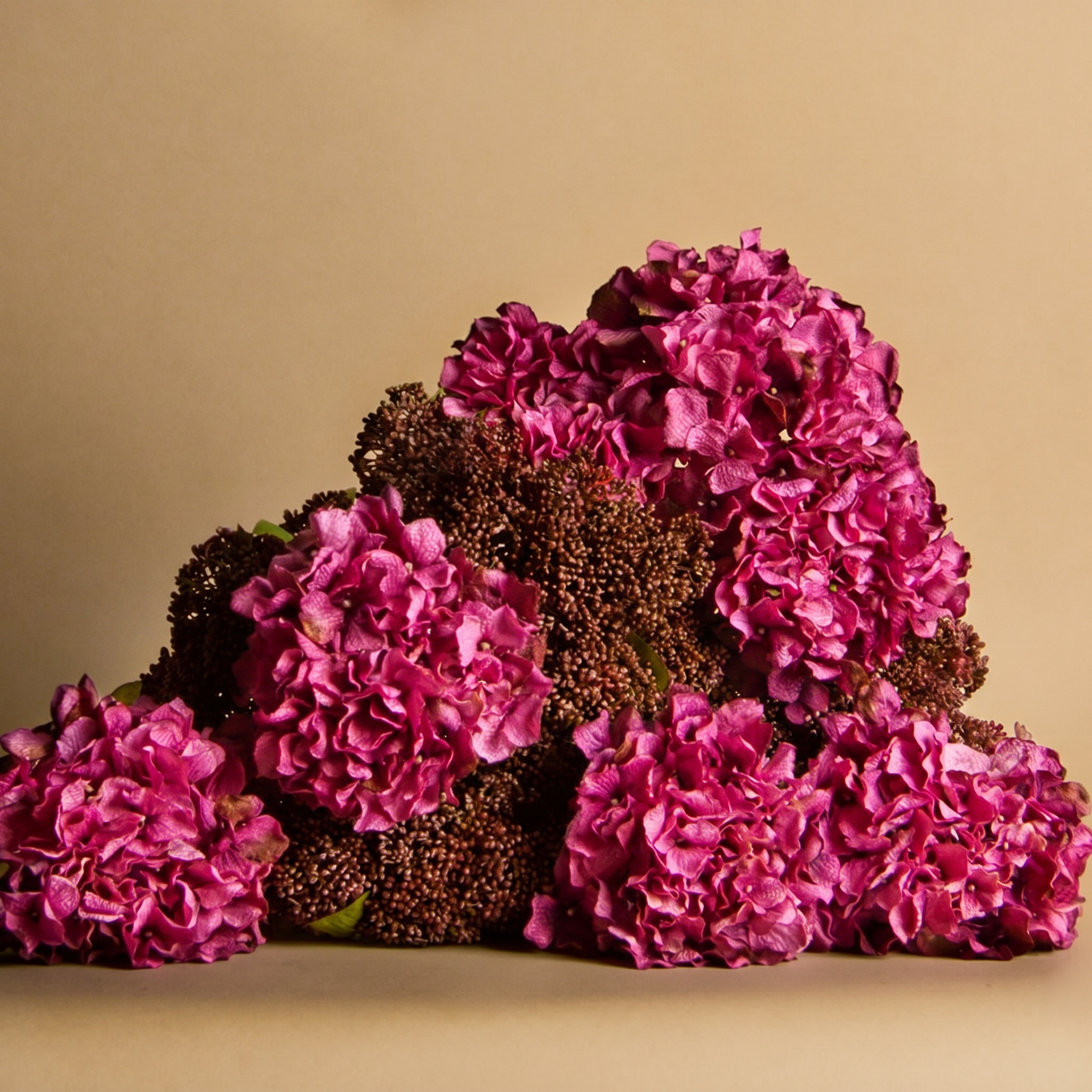 sia-deco-noah-skimmia-feuillage-artificiel-marron-40-cm-baies image 3