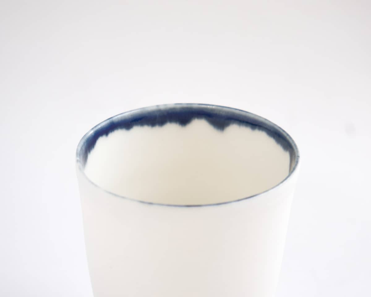am-cla-mug-porcelaine-blanc-liser-bleu-marine image 3