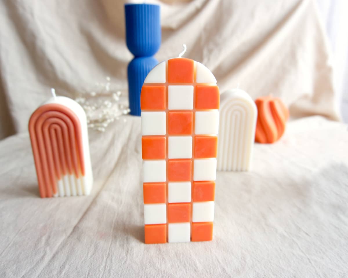 am-cla-damier-bougie-d-corative-damier-orange-cire-colza image 4