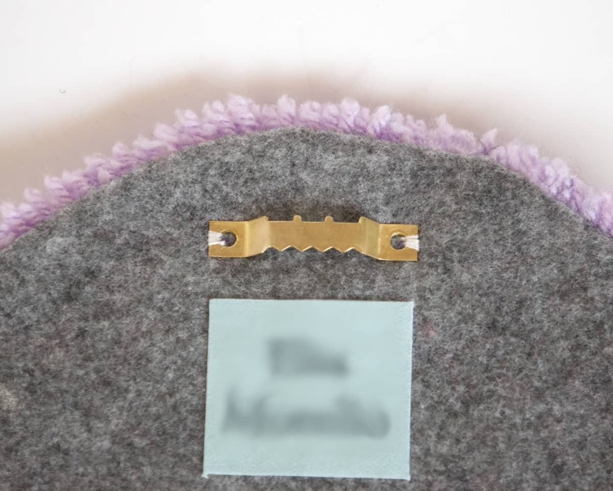 am-cla-tissage-tufting-mural-rond-violet-orange-franges image 8
