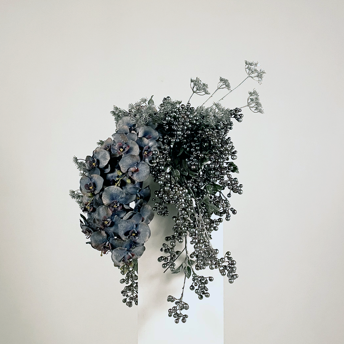 sia-noah-branche-de-baies-effet-m-tallique-99-cm-argent image 2