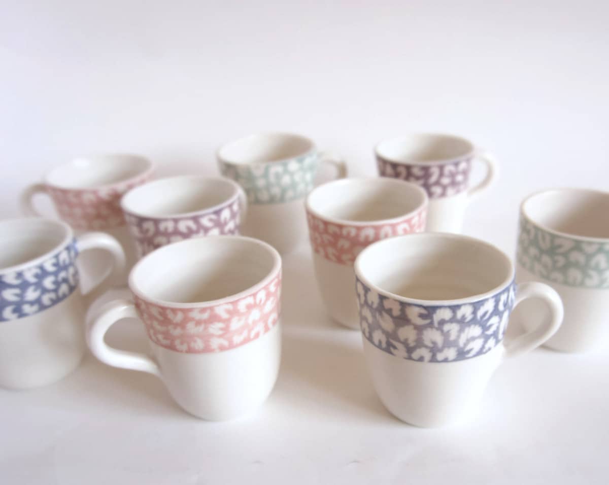 am-cla-tasse-expresso-porcelaine-motif-floral-rose image 1