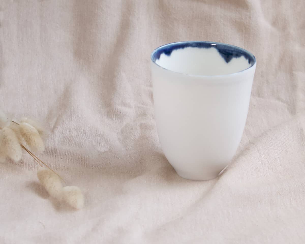 am-cla-mug-porcelaine-blanc-liser-bleu-marine image 6