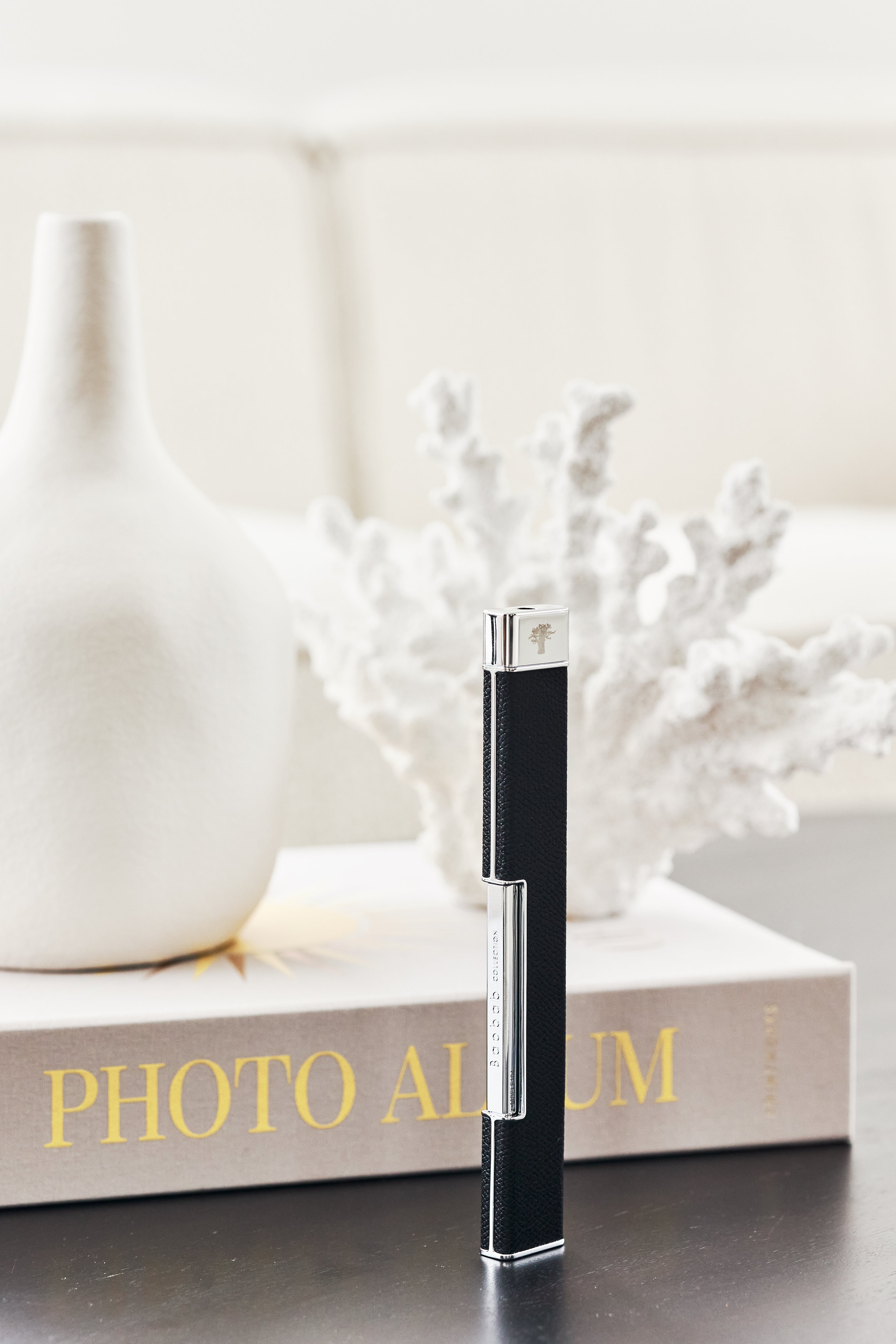 baobab-graine-briquet-cuir-noir-allume-bougies-rechargeable image 2