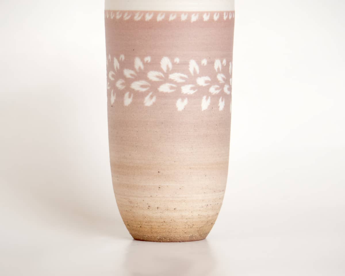 am-cla-vase-porcelaine-rose-sable-motifs-blancs image 3