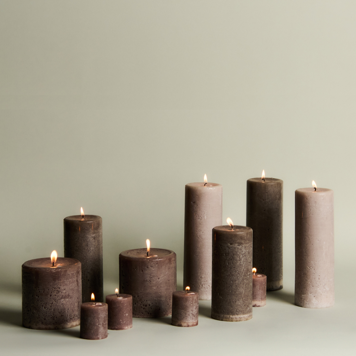 sia-nora-antik-m-bougie-taupe-10-cm-50-heures image 4