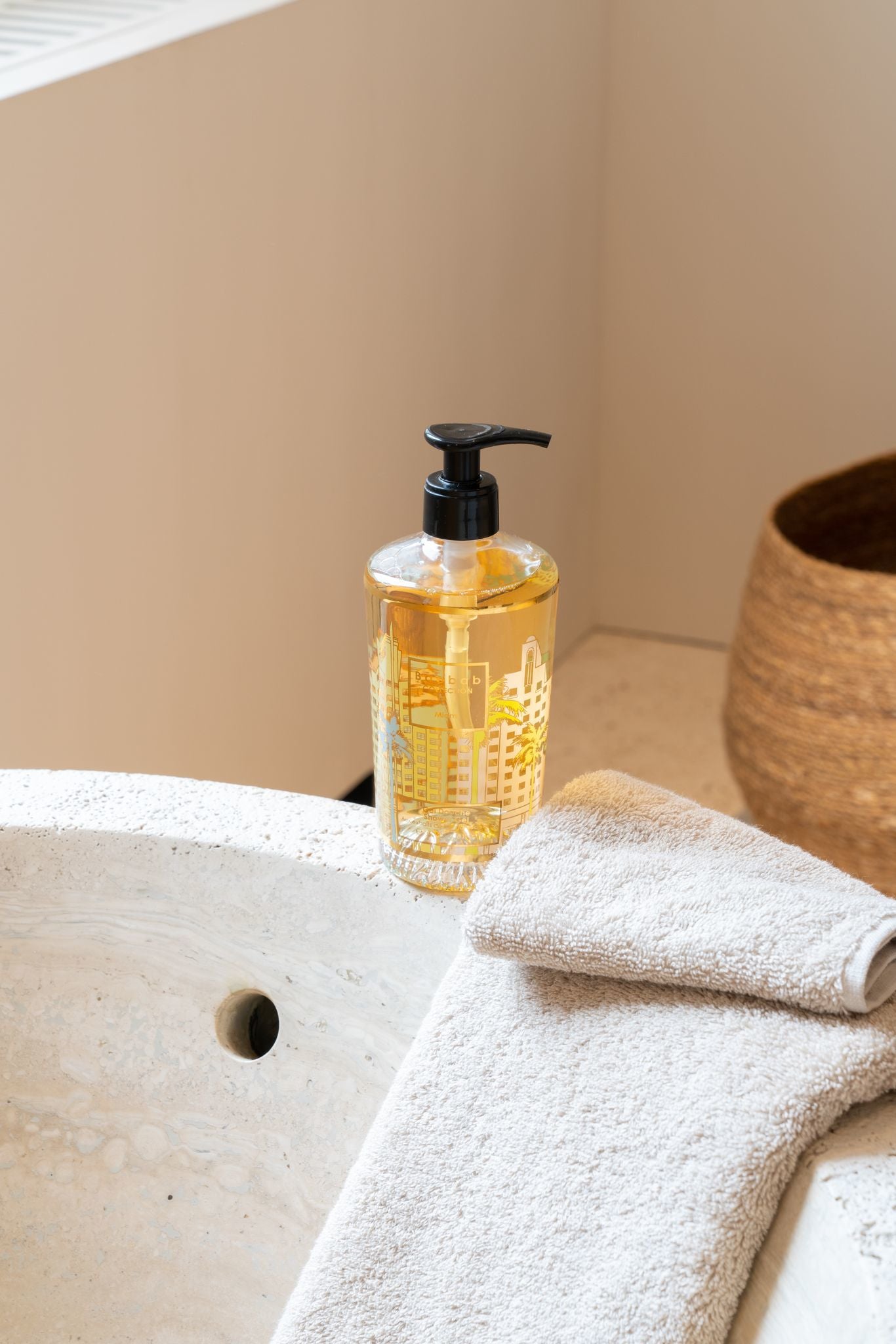 baobab-my-first-baobab-miami-gel-douche-350ml-hydratant-frais image 3
