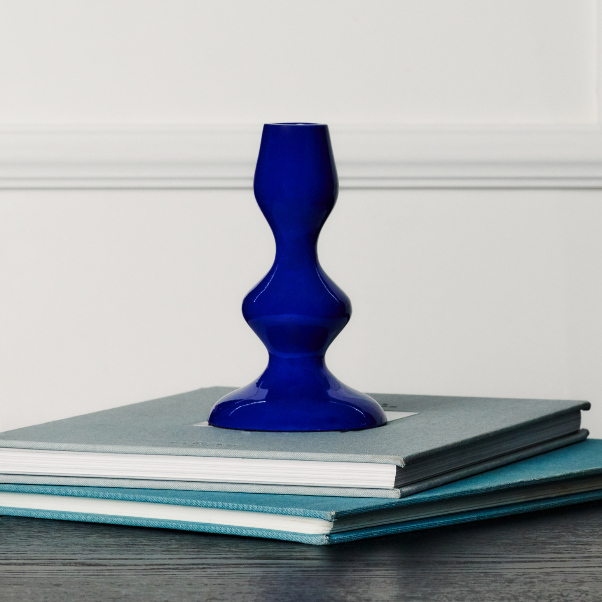 sia-nora-bougeoir-isa-petit-format-bleu-aluminium image 2
