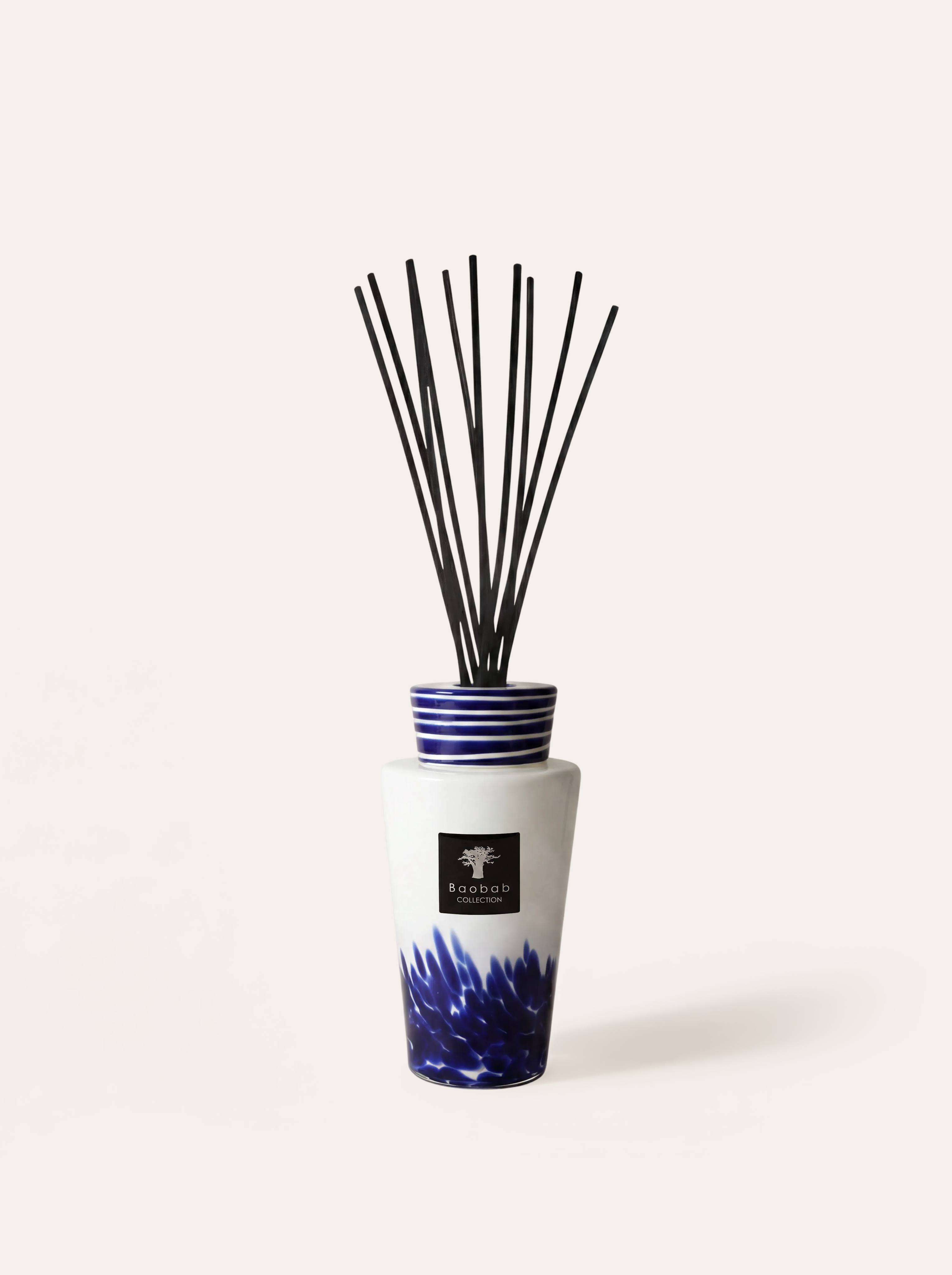 baobab-feathers-touareg-totem-diffuseur-2l-verre-blanc image 1