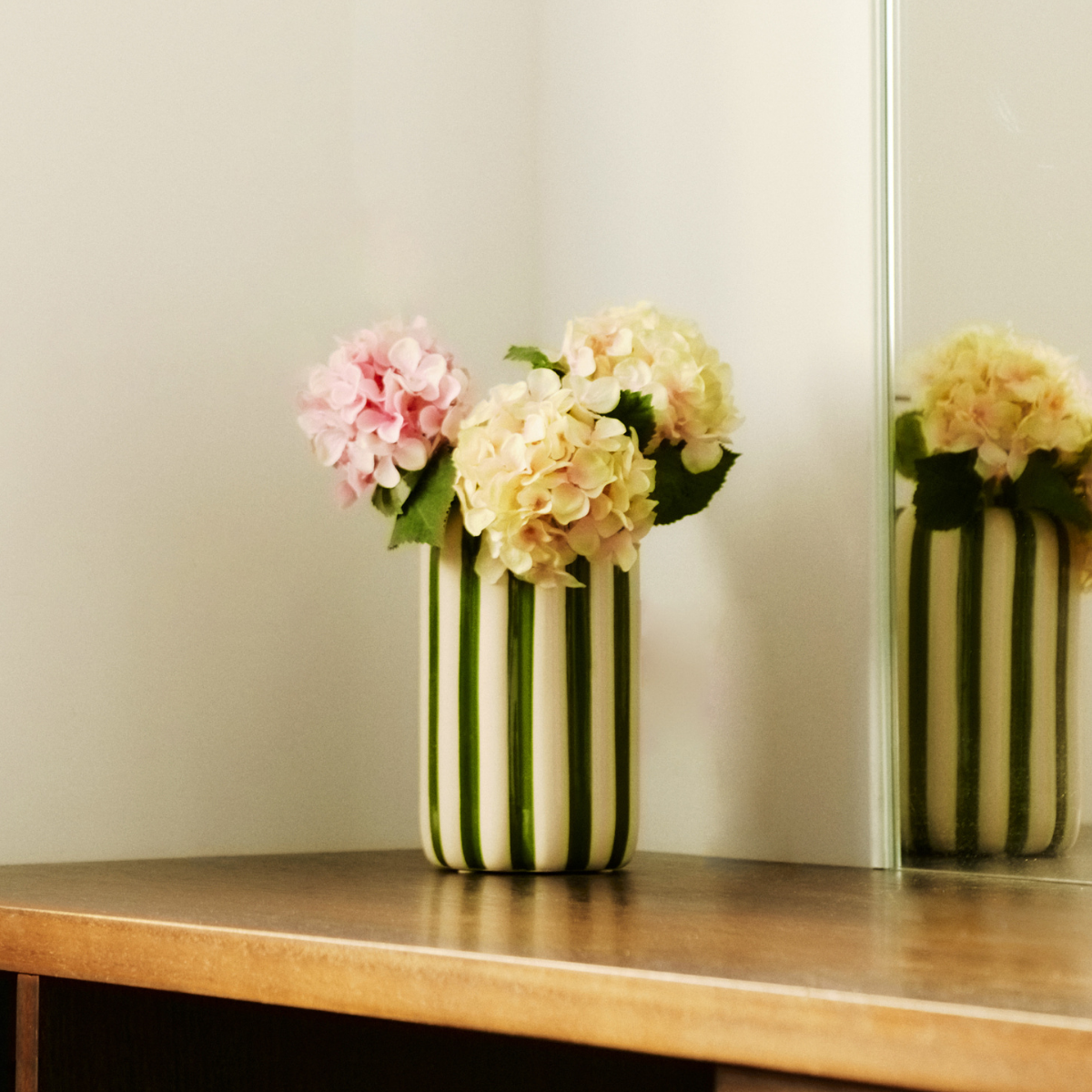sia-noah-tige-d-hydrangea-26-cm-cr-me-et-rose image 2