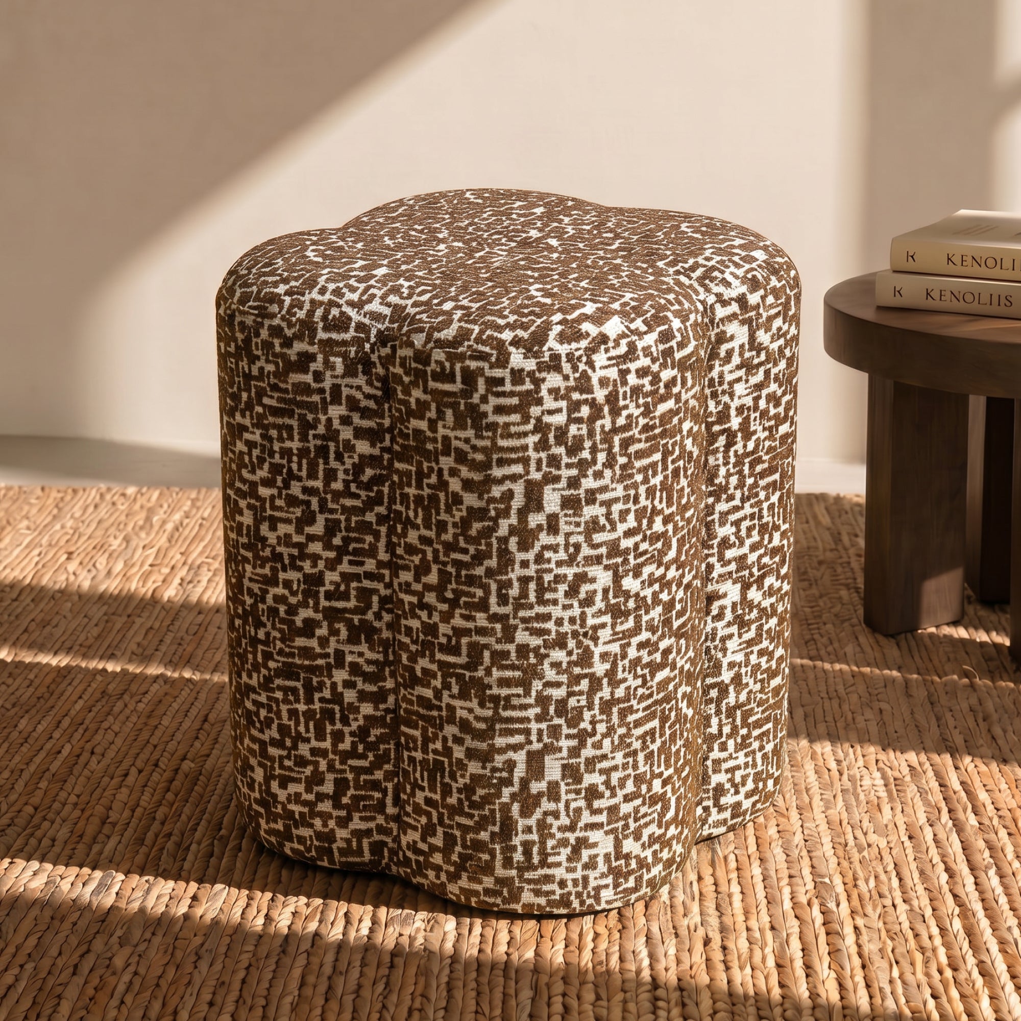 sia-deco-bari-lucky-pouf-tissu-beige-motifs image 7