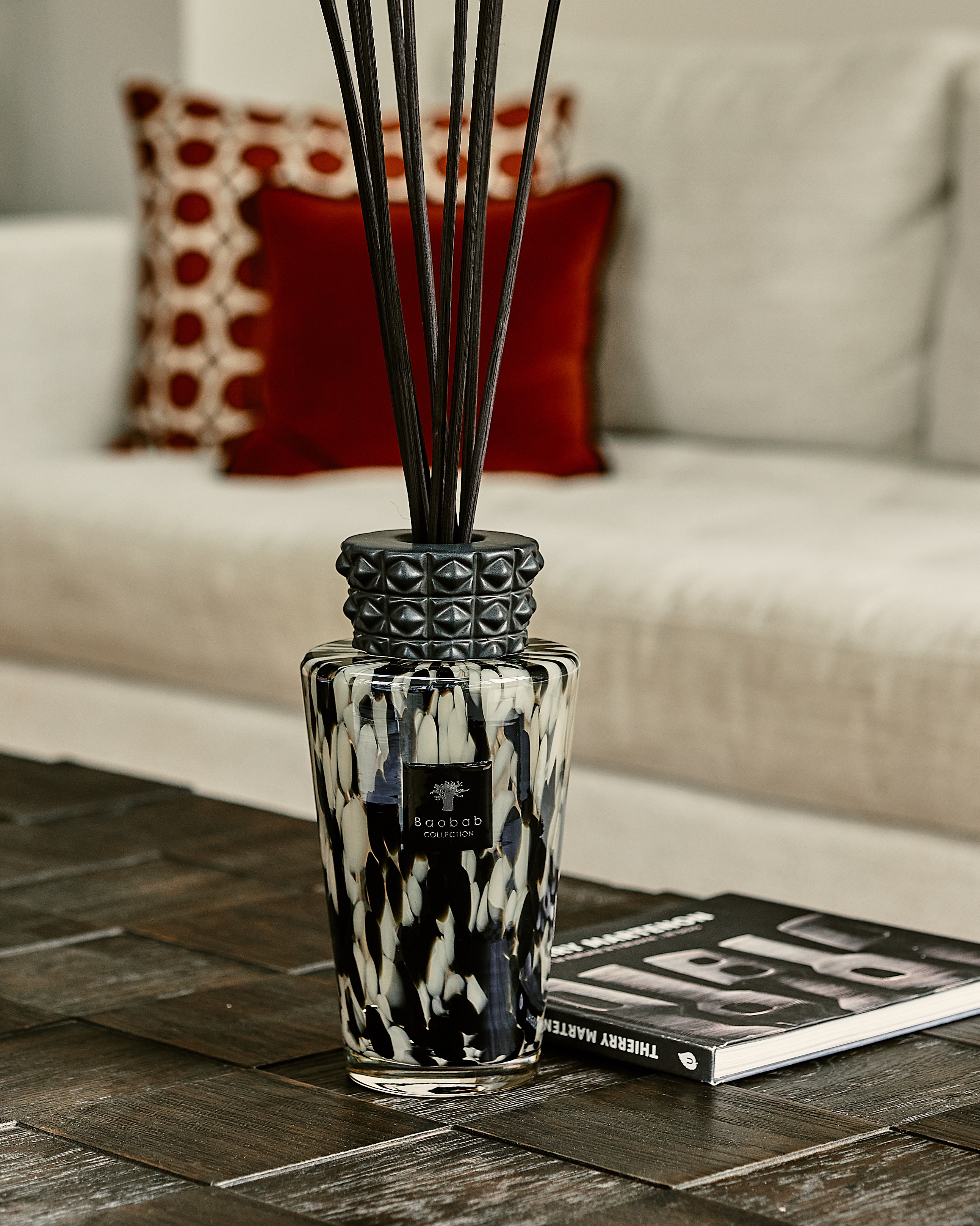 baobab-collection-pearls-totem-black-diffuseur-250-ml image 4