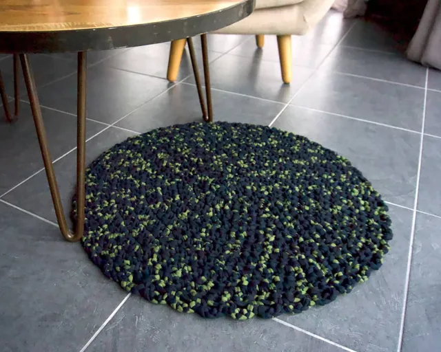 am-cla-tapis-rond-crochet-noir-vert-75-cm-coton-recycl image 1
