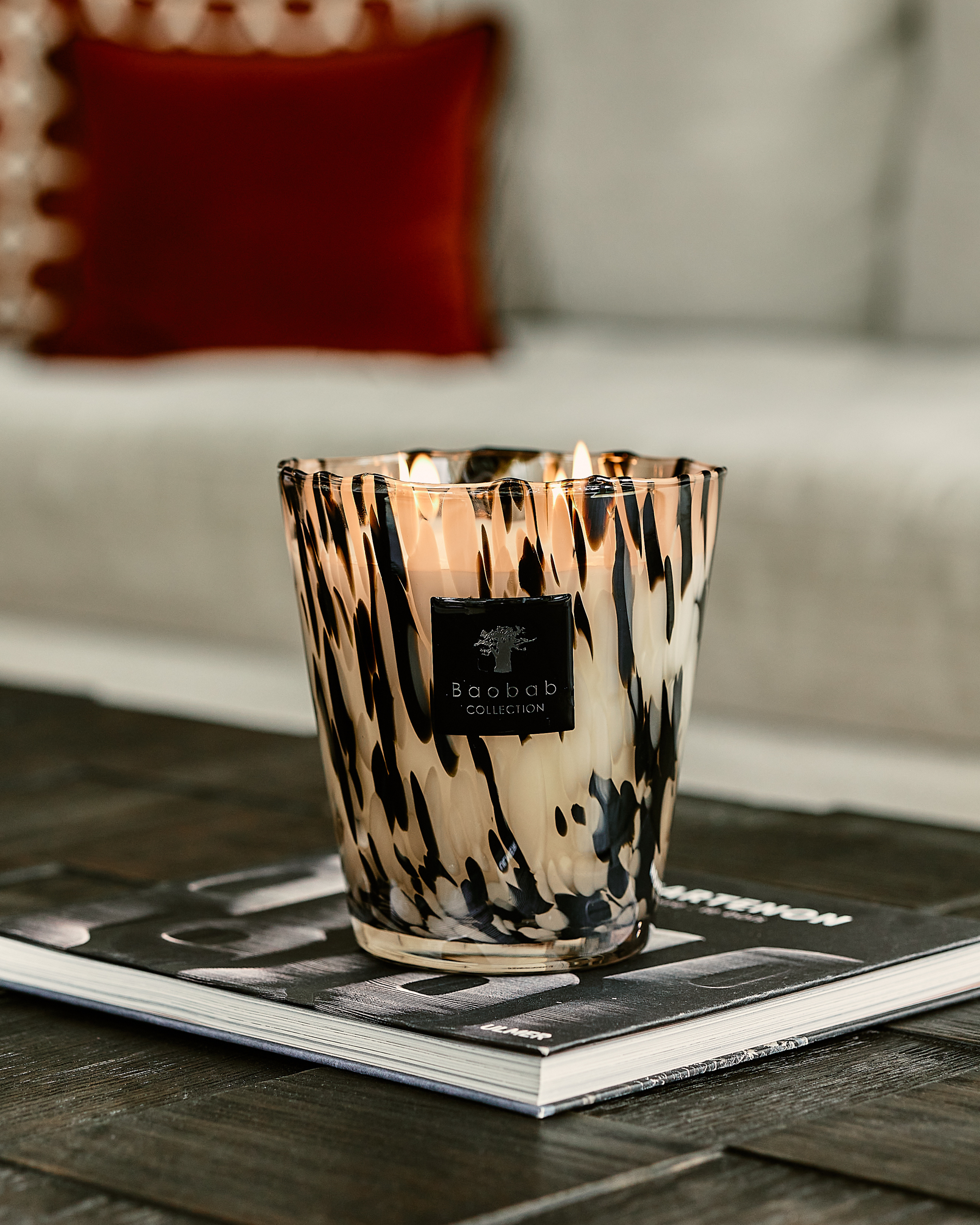 baobab-collection-pearls-black-bougie-parfum-e-petite-verre-noir image 2