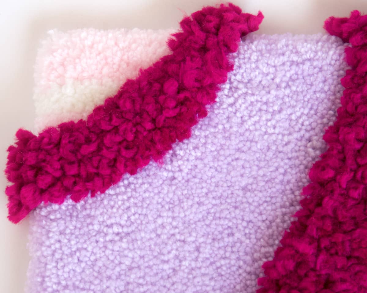 am-cla-tufting-d-coration-murale-carr-e-rose-violette-21cm image 3