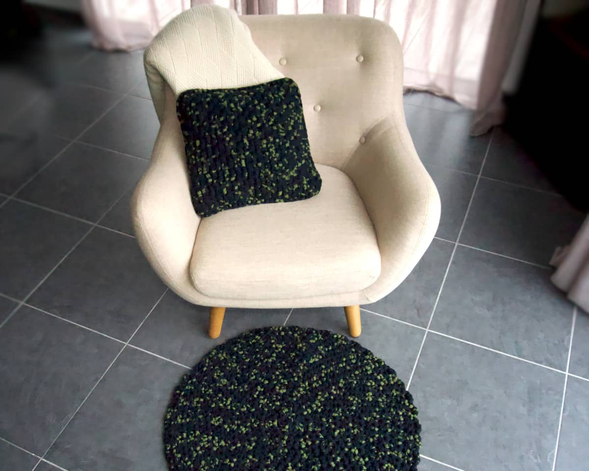 am-cla-crochet-noir-vert-coussin-40x40-coton-recycl image 2