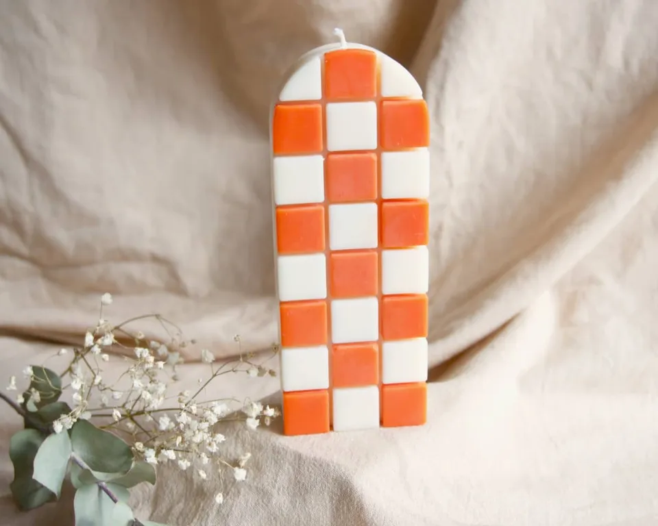 am-cla-damier-bougie-d-corative-damier-orange-cire-colza image 1