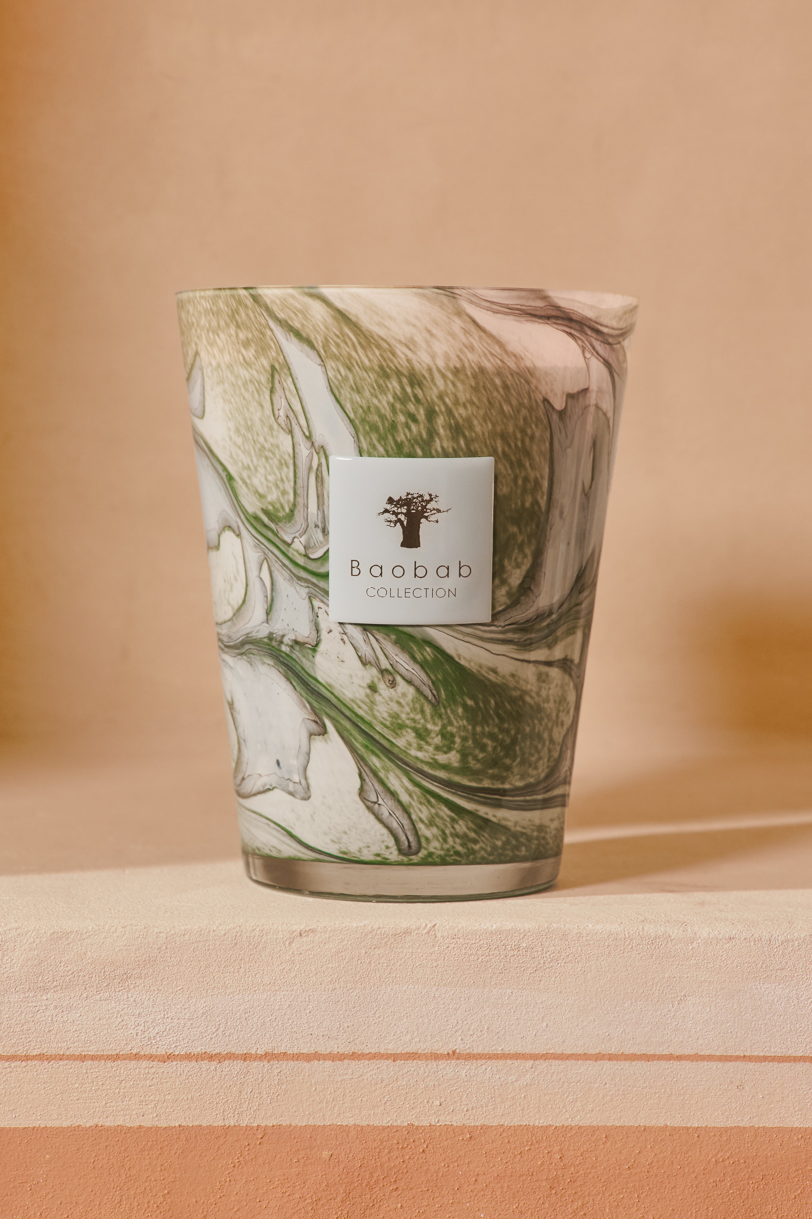 baobab-leaves-marius-bougie-parfum-e-classique-verre-bleu image 4