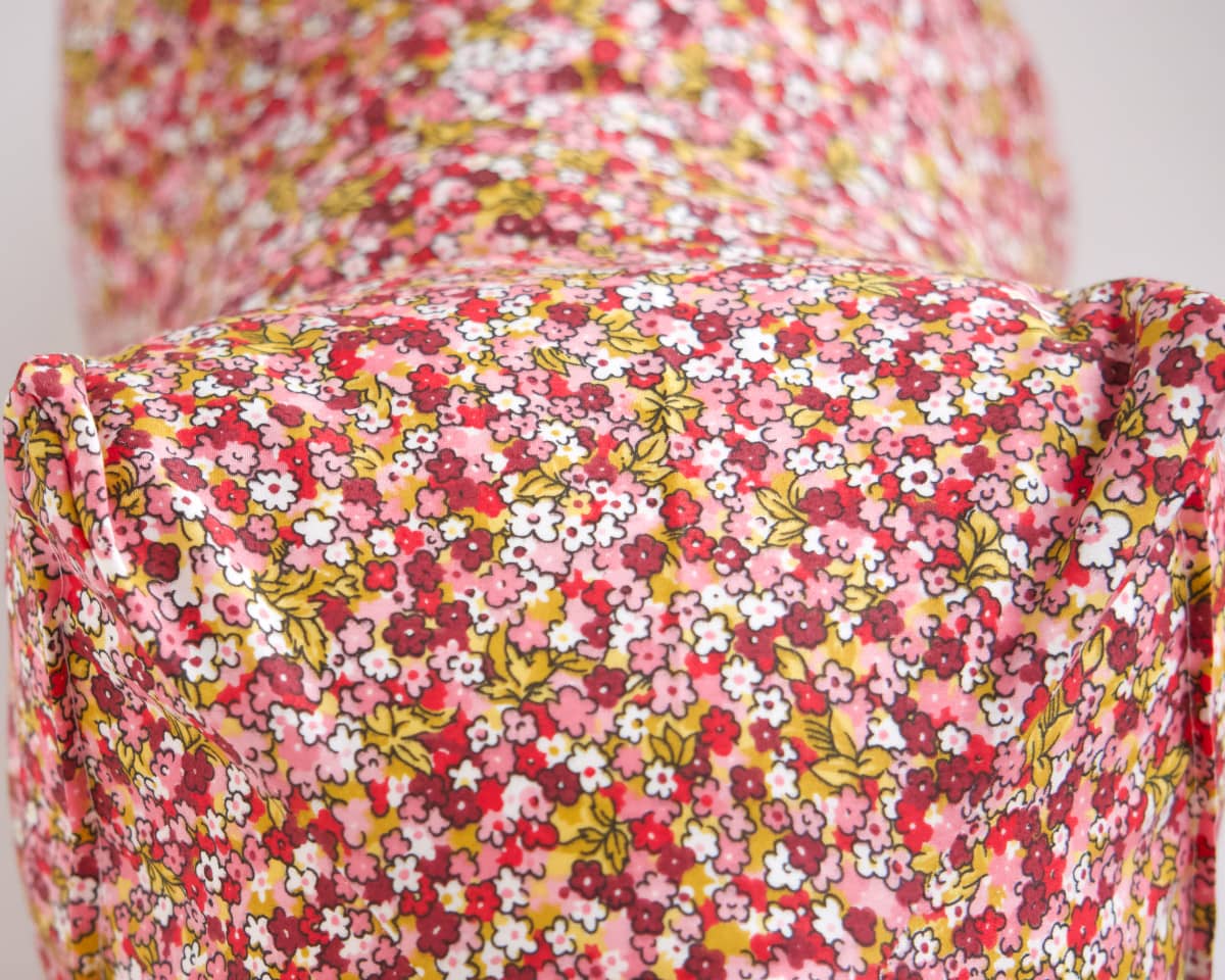 am-cla-coussin-nuque-liberty-rose-fleurs-coton-bio-47-cm image 6