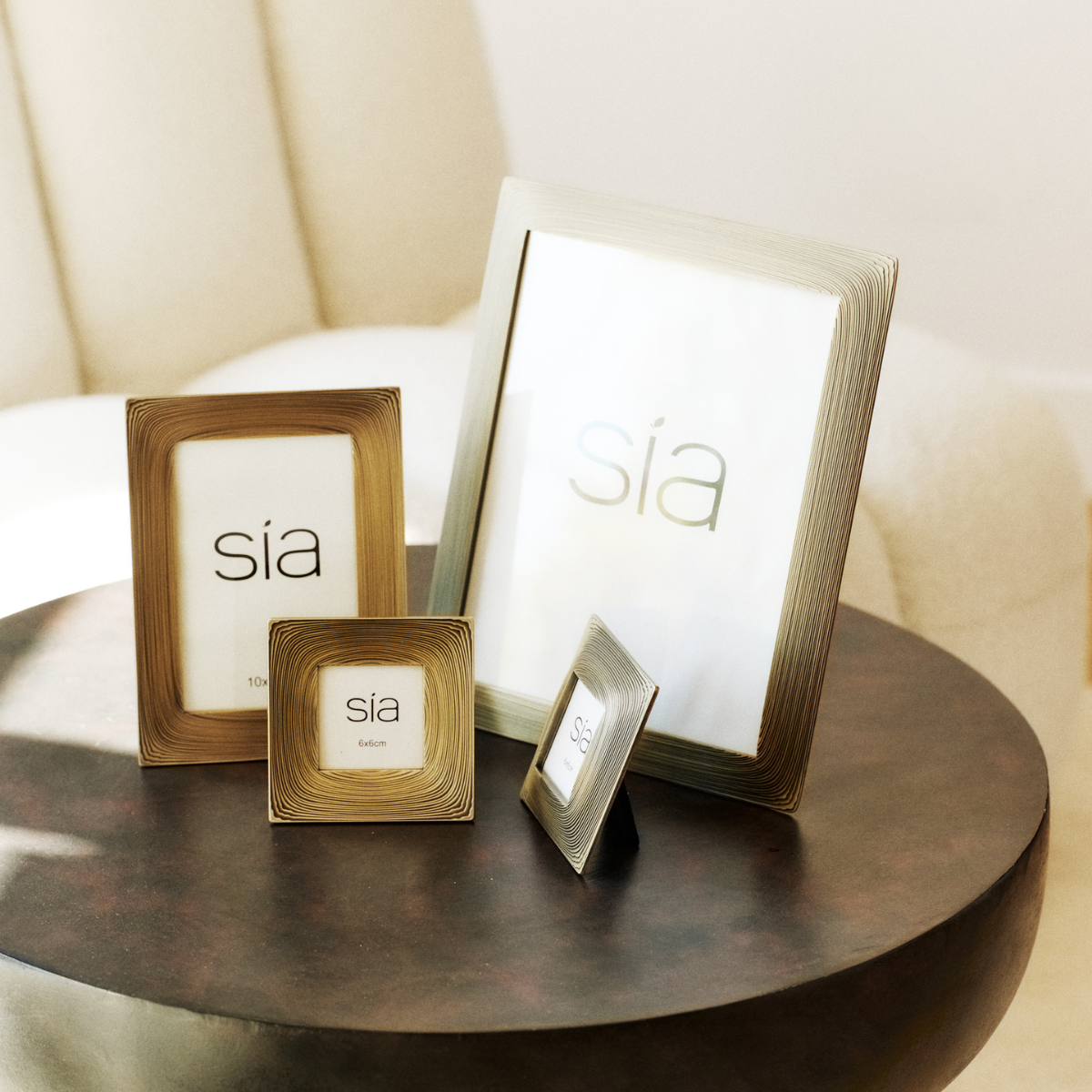 sia-victoria-cadres-photo-print-dor-lot-2 image 2