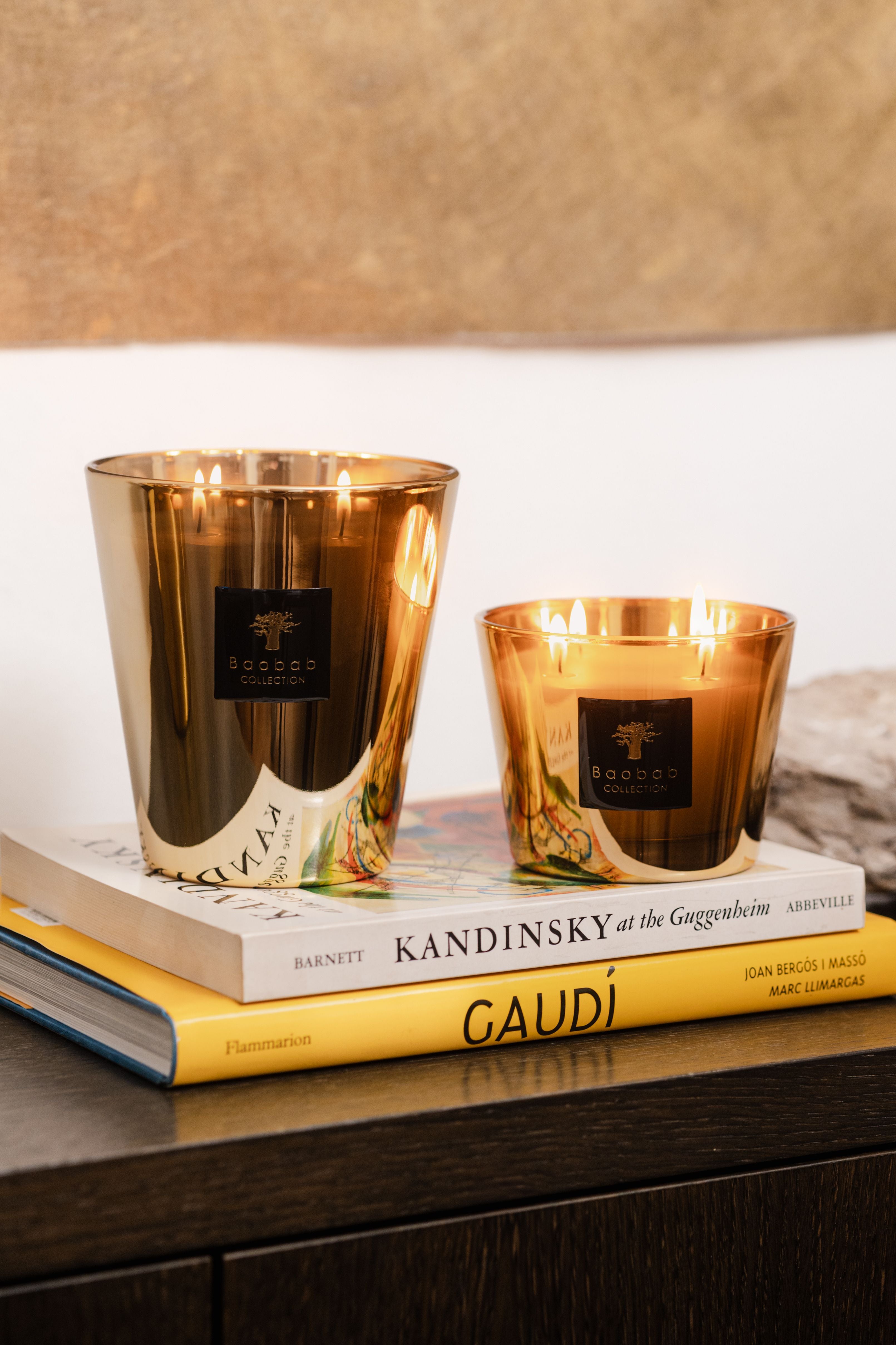baobab-collection-les-exclusives-aurum-bougie-parfum-e-petite-or image 3