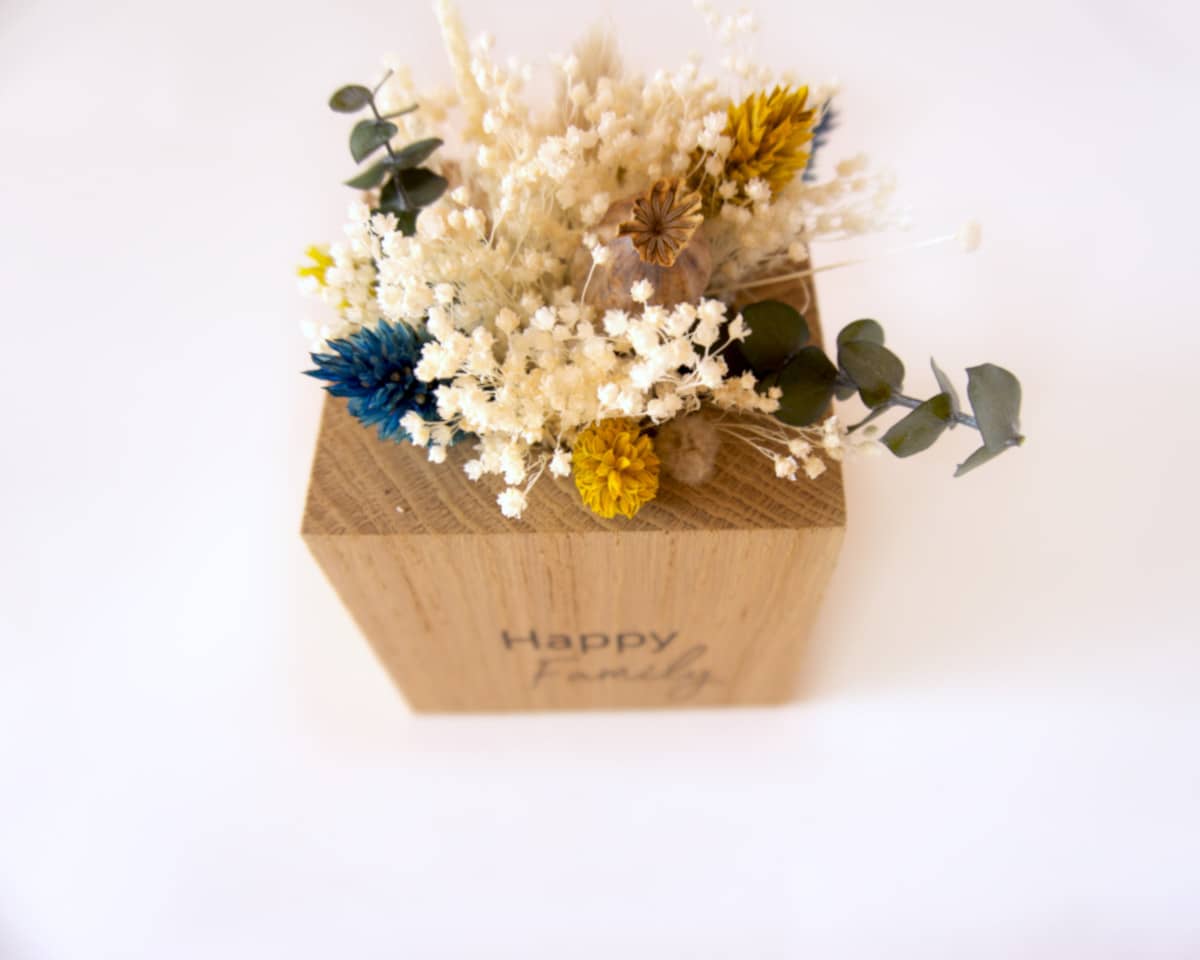 am-cla-cache-pot-bois-cube-ch-ne-fleurs-s-ch-es-jaune-bleu image 4