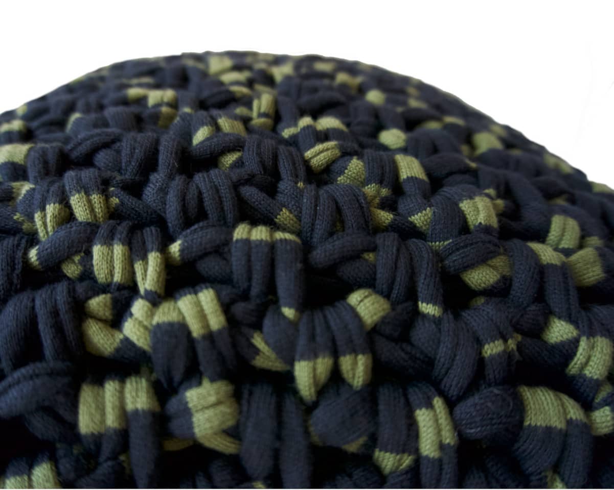 am-cla-crochet-noir-vert-coussin-40x40-coton-recycl image 6