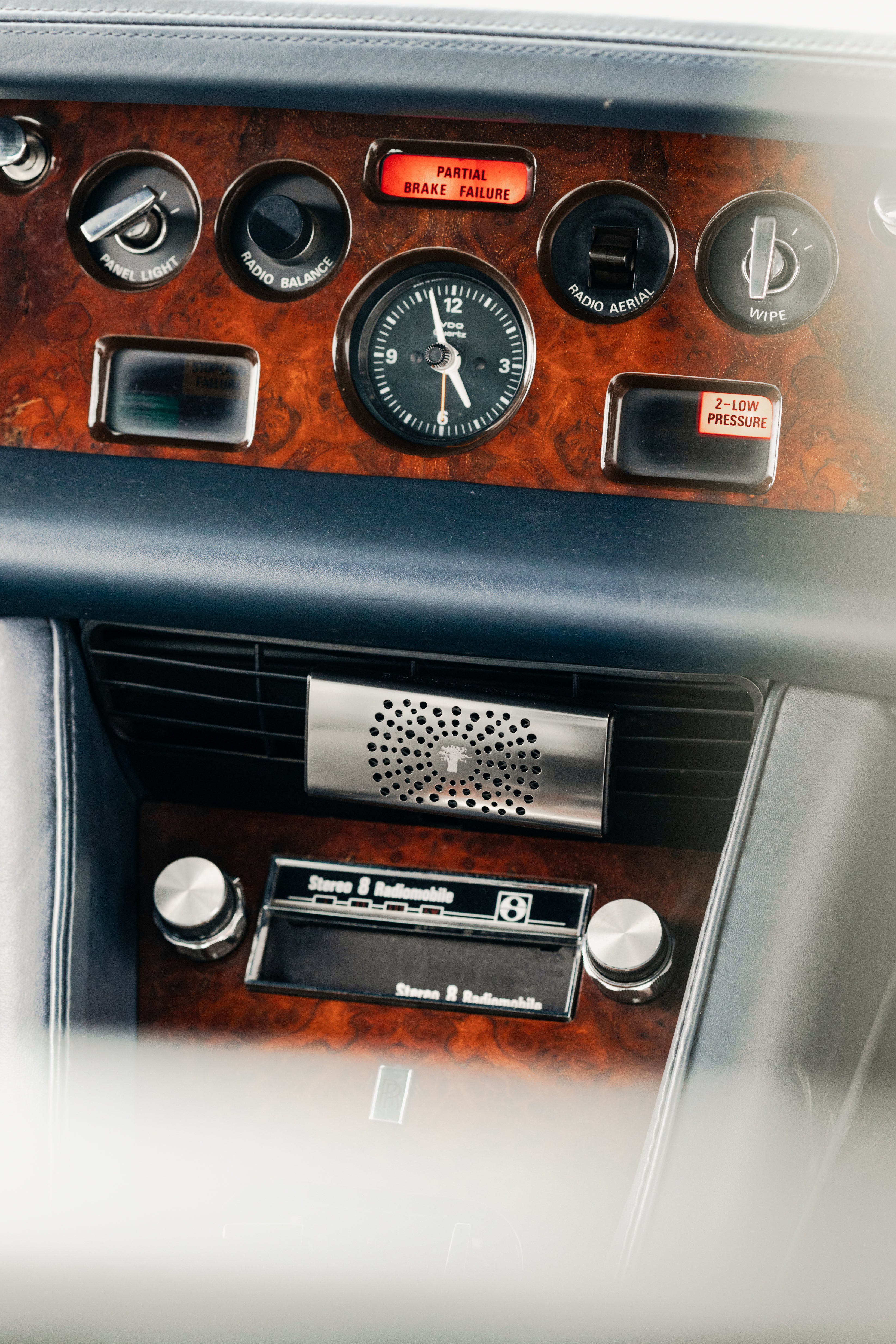 baobab-collection-les-exclusives-platinum-diffuseur-voiture image 3