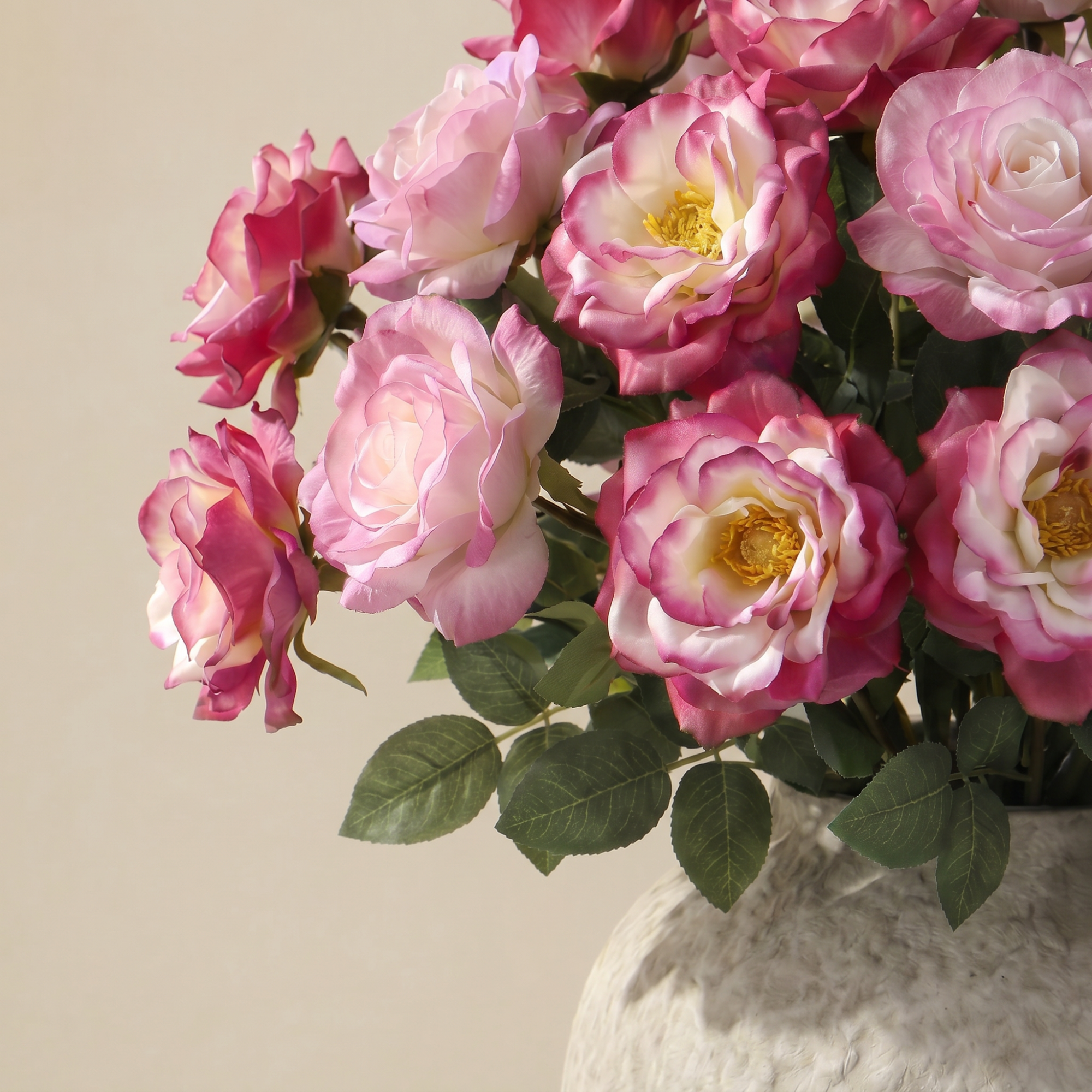 sia-noah-sophie-bouquet-roses-artificielles-24-tiges-rose image 3