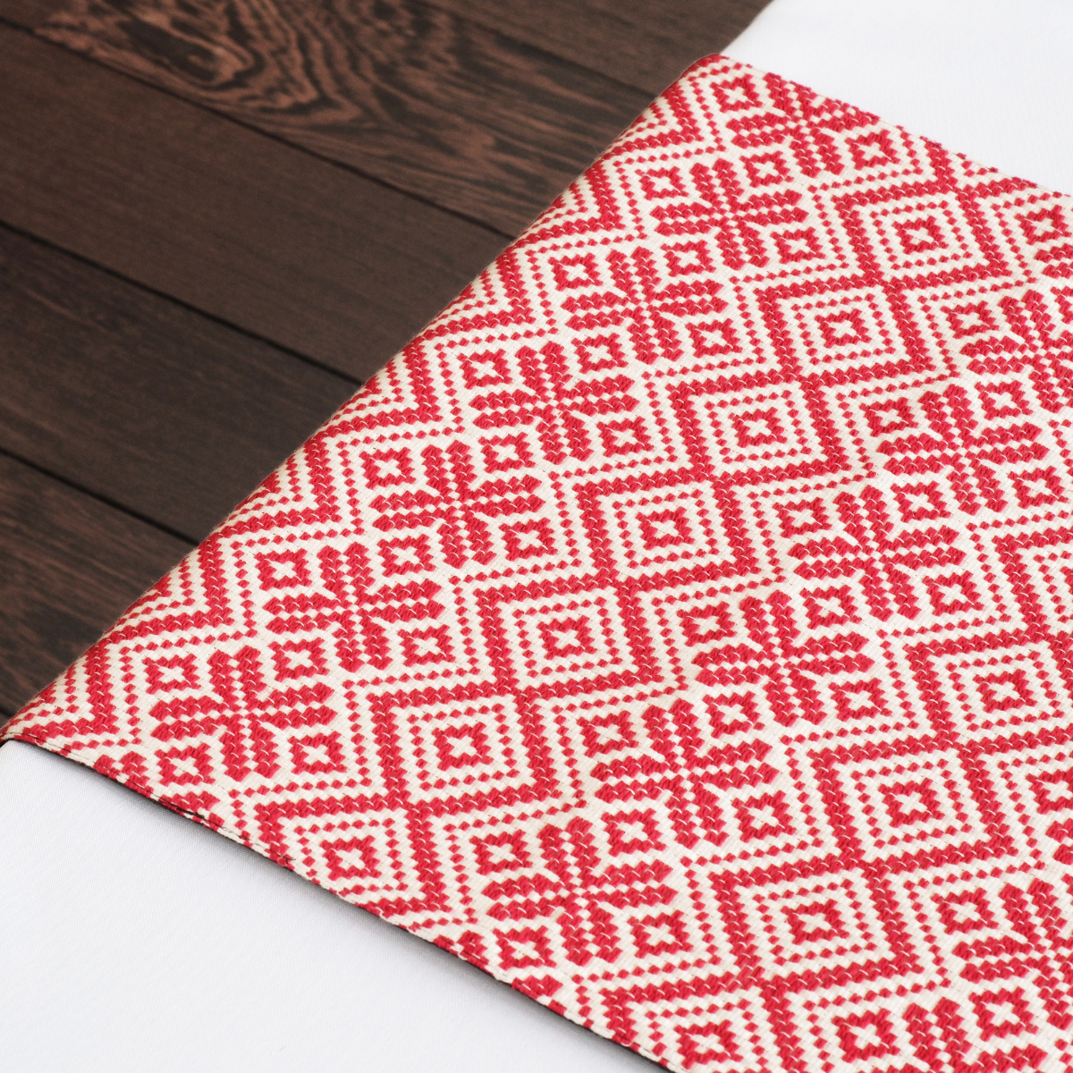 sia-deco-nola-ginger-chemin-de-table-rouge-coton-140-cm image 4