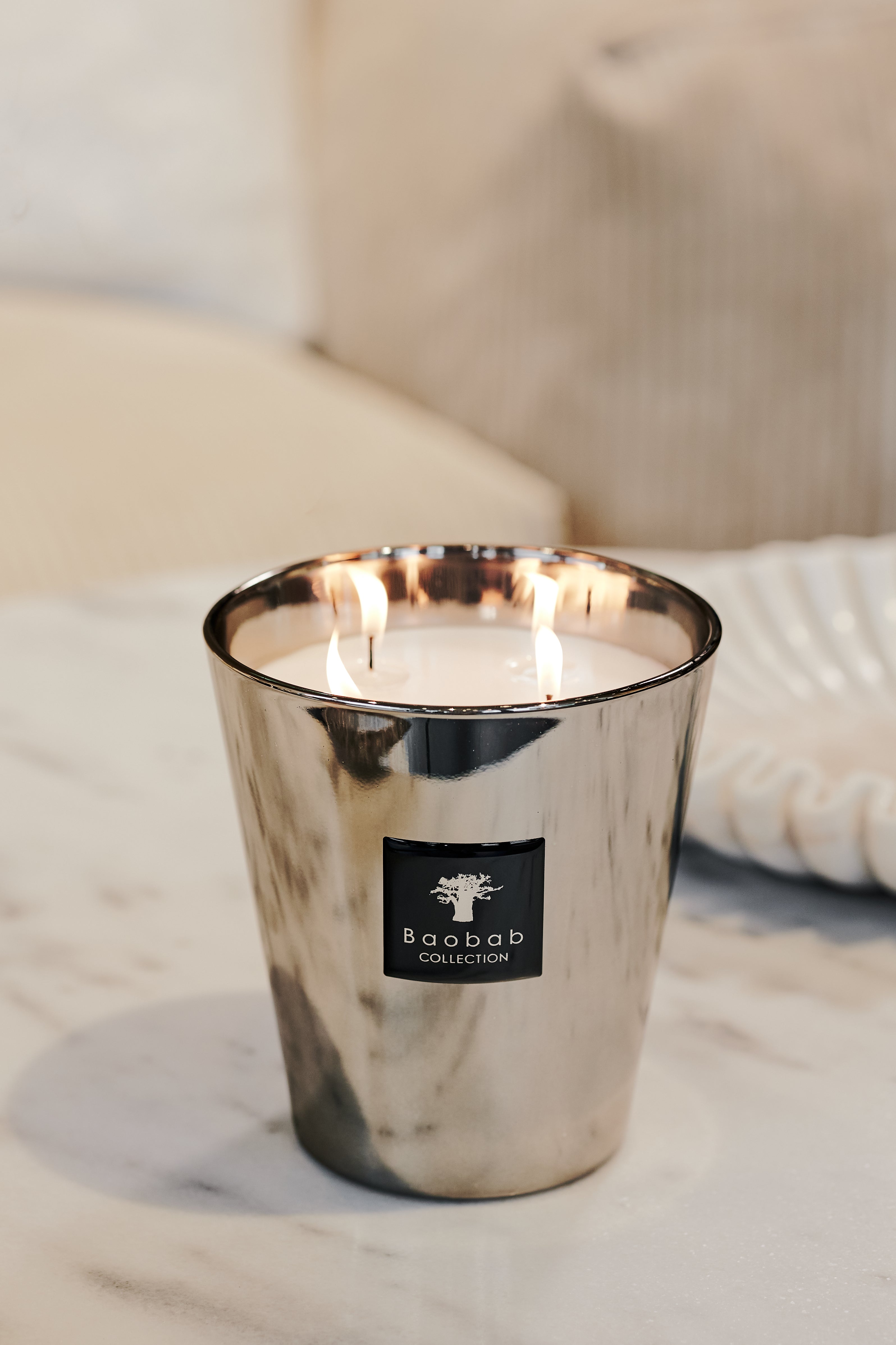 baobab-collection-exclusives-platinum-bougie-parfum-e-pic-e image 3