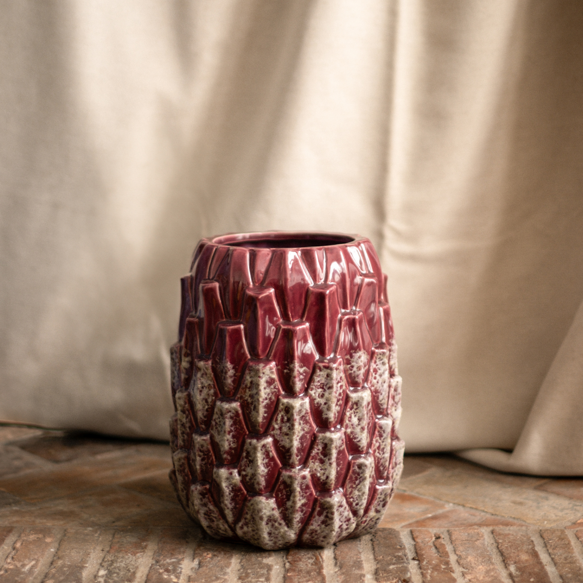 sia-antica-thistle-vase-c-ramique-violet-petit-format-25-5-cm image 6
