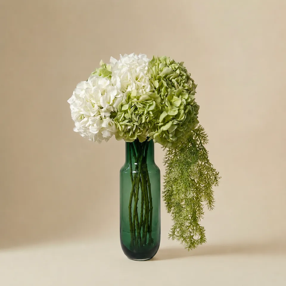 sia-noah-bouquet-artificiel-hortensias-vert-blanc-8-tiges-93-cm image 1